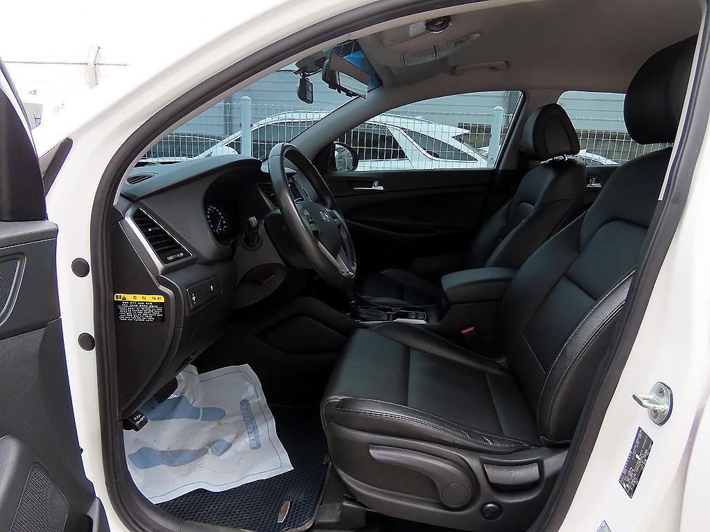 HYUNDAI Tucson - Vista 5