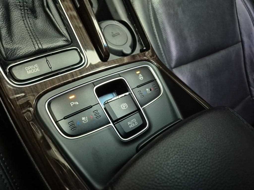 KIA K7 2015 Negro - Importación desde Corea - HF Imports Iquique - Foto 16