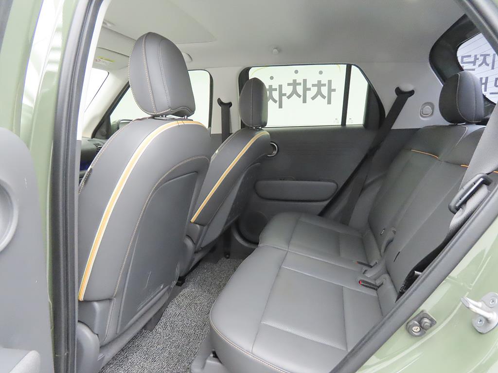 HYUNDAI Casper - Vista 6