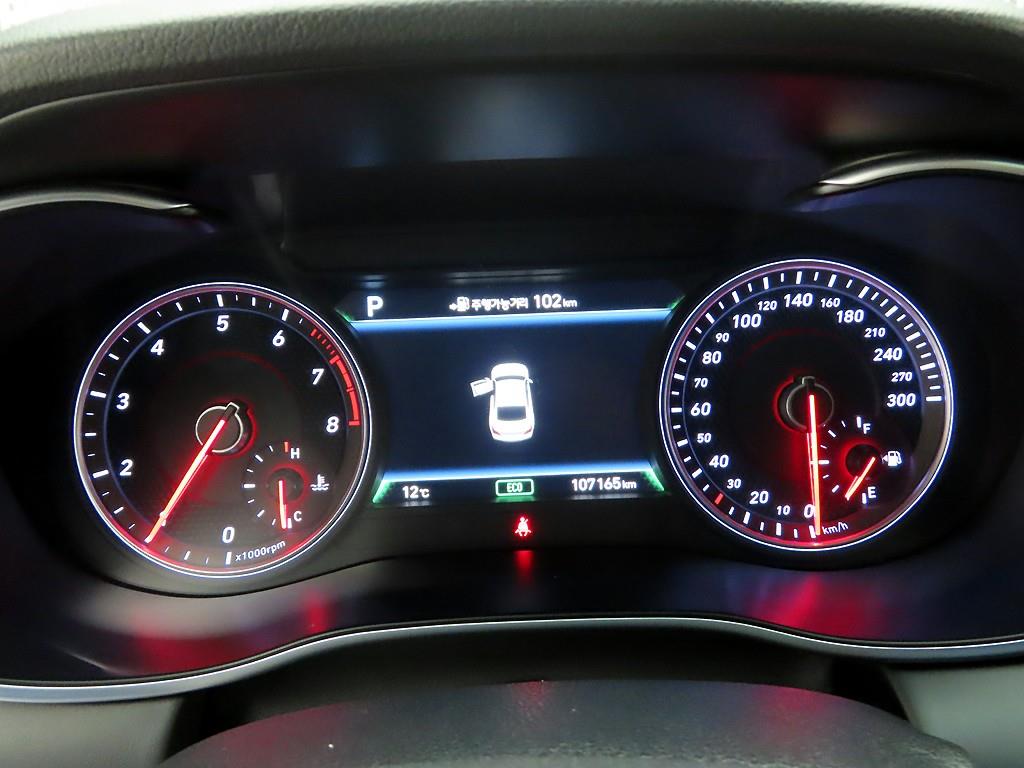 Genesis G70 - Vista 5