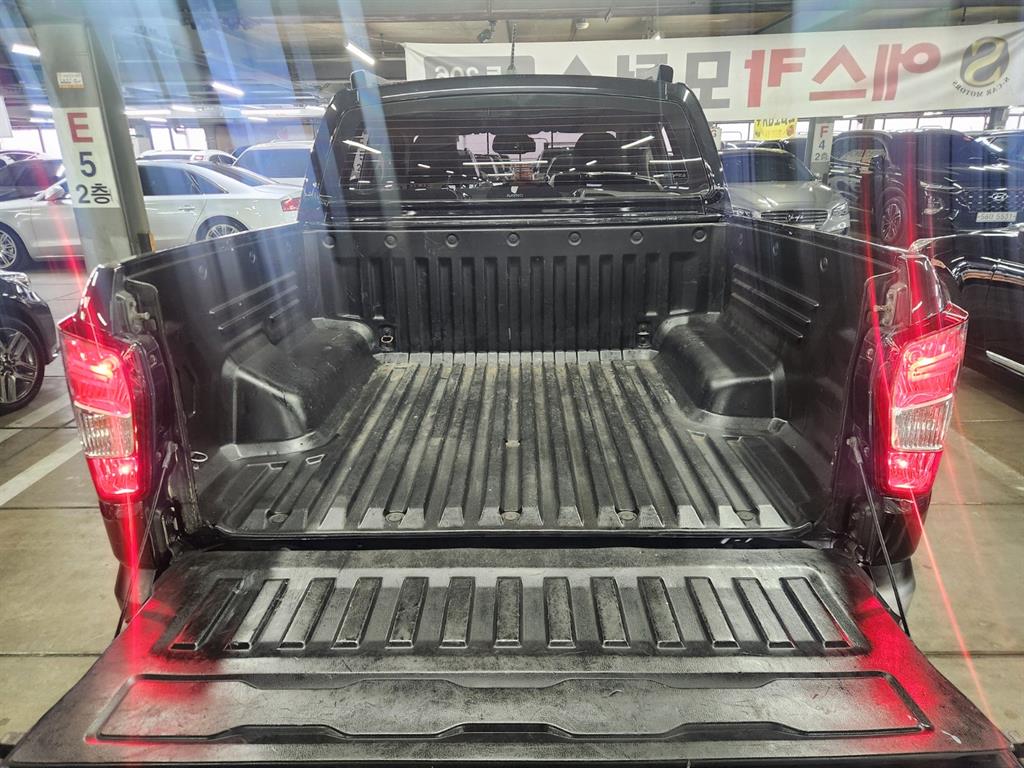 Ssangyong Rexton - Vista 7