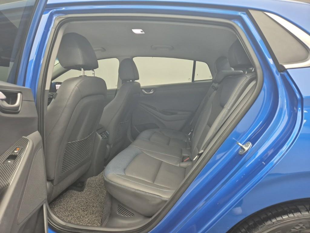 HYUNDAI Ioniq - Vista 12