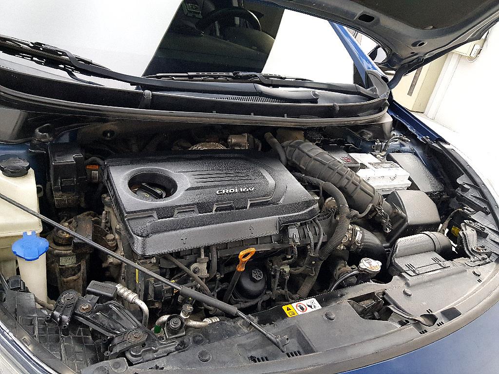 HYUNDAI i30 - Vista 6