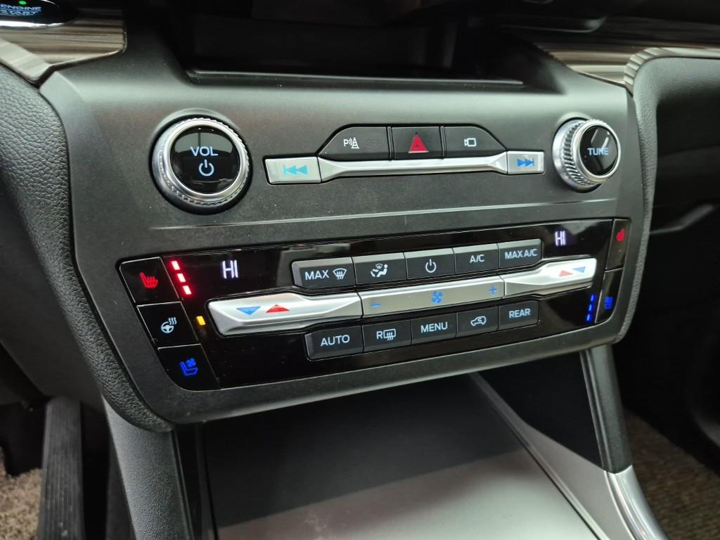 Ford Explorer - Vista 10