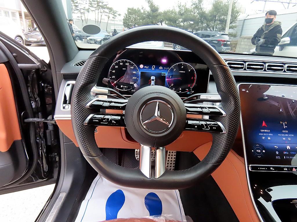 Mercedes Benz S Class - Vista 8