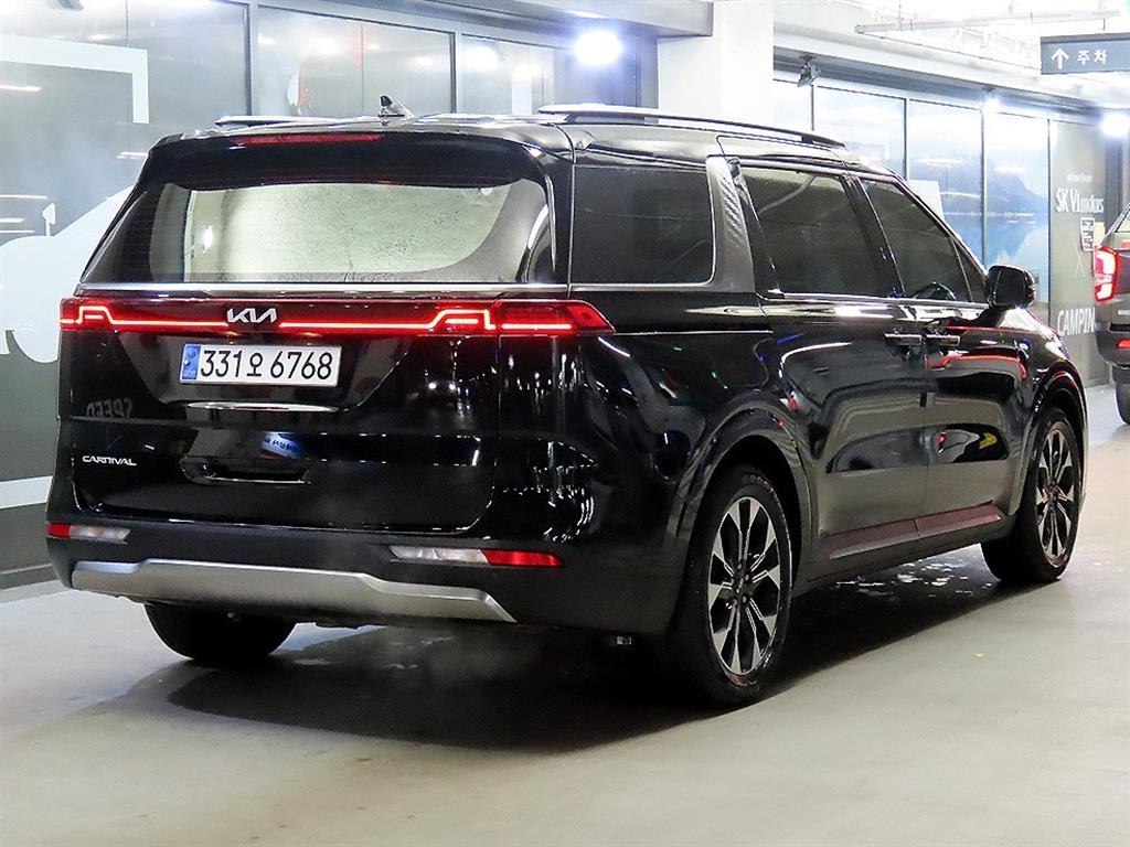 KIA Carnival - Vista 4