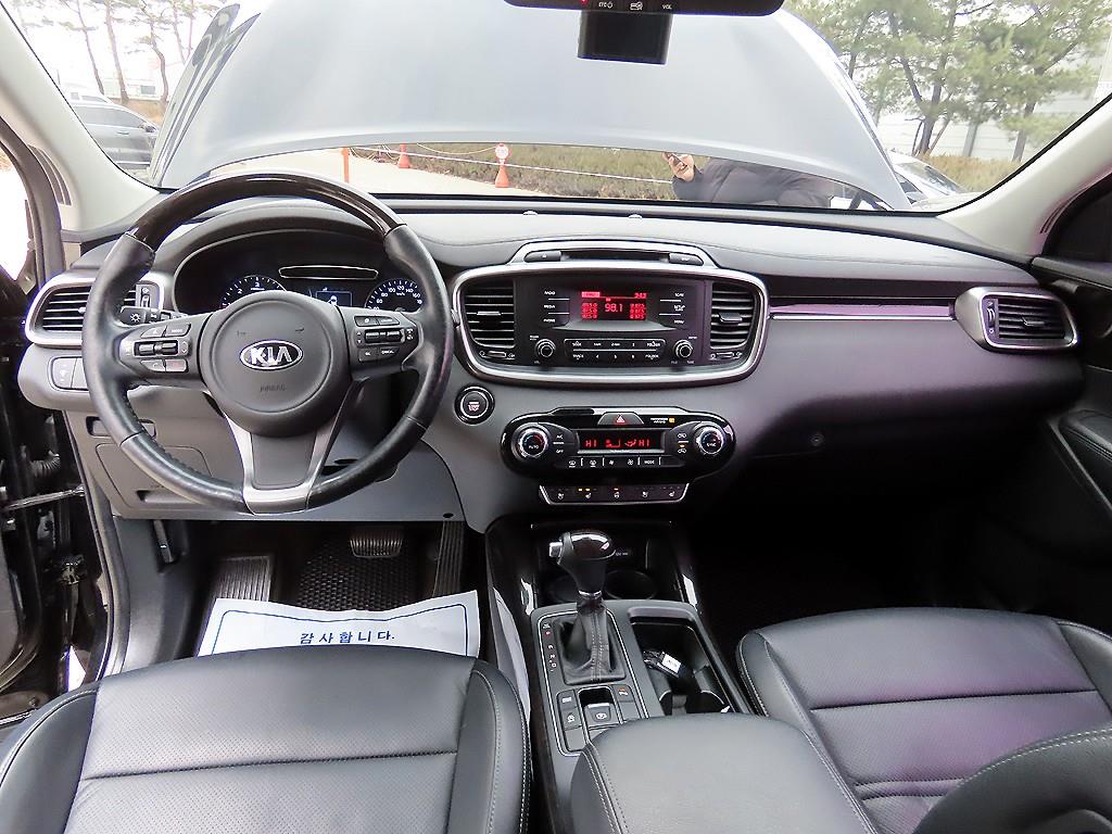 KIA Sorento - Vista 7