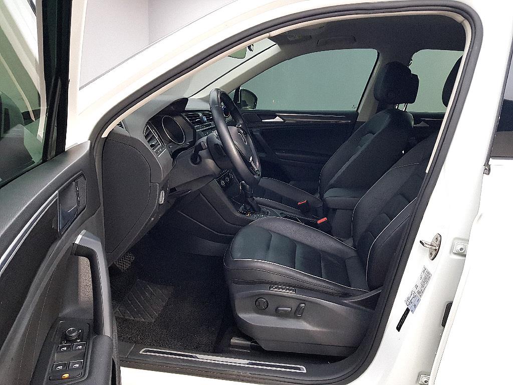 Volkswagen Tiguan - Vista 8