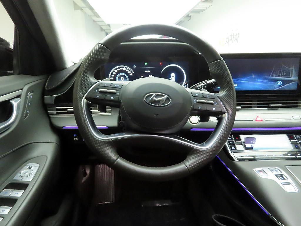 HYUNDAI Grandeur - Vista 7