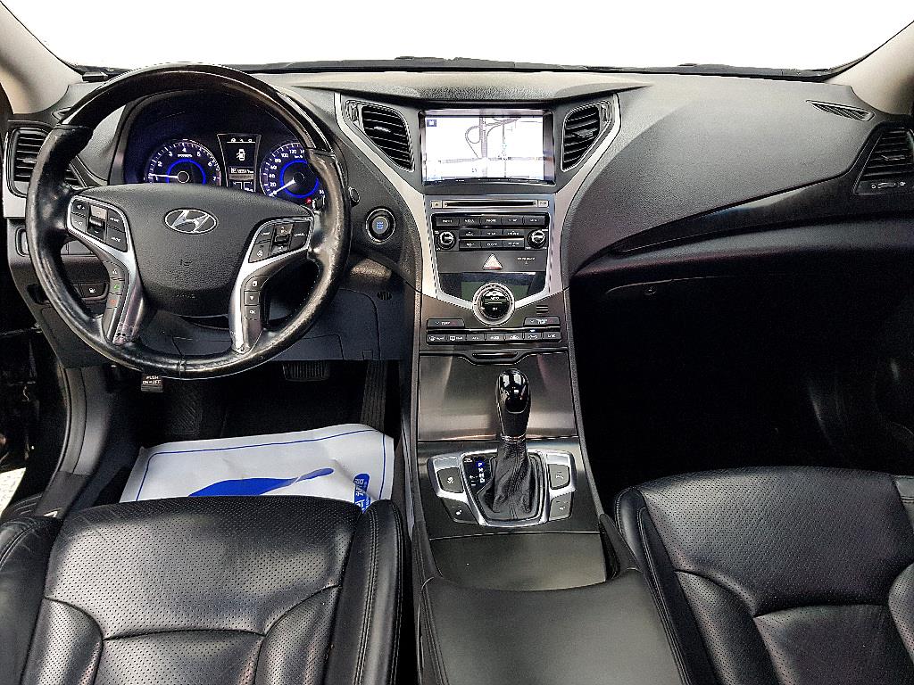 HYUNDAI Grandeur - Vista 5