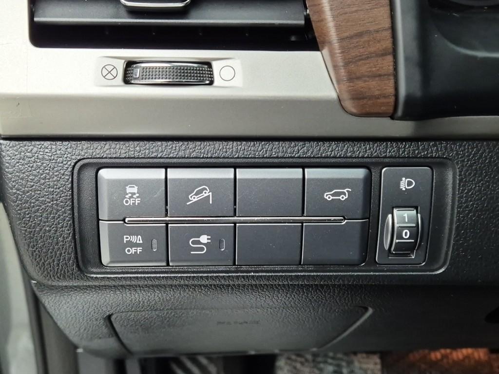 Ssangyong Rexton 2018 Gris - Importación desde Corea - HF Imports Iquique - Foto 17