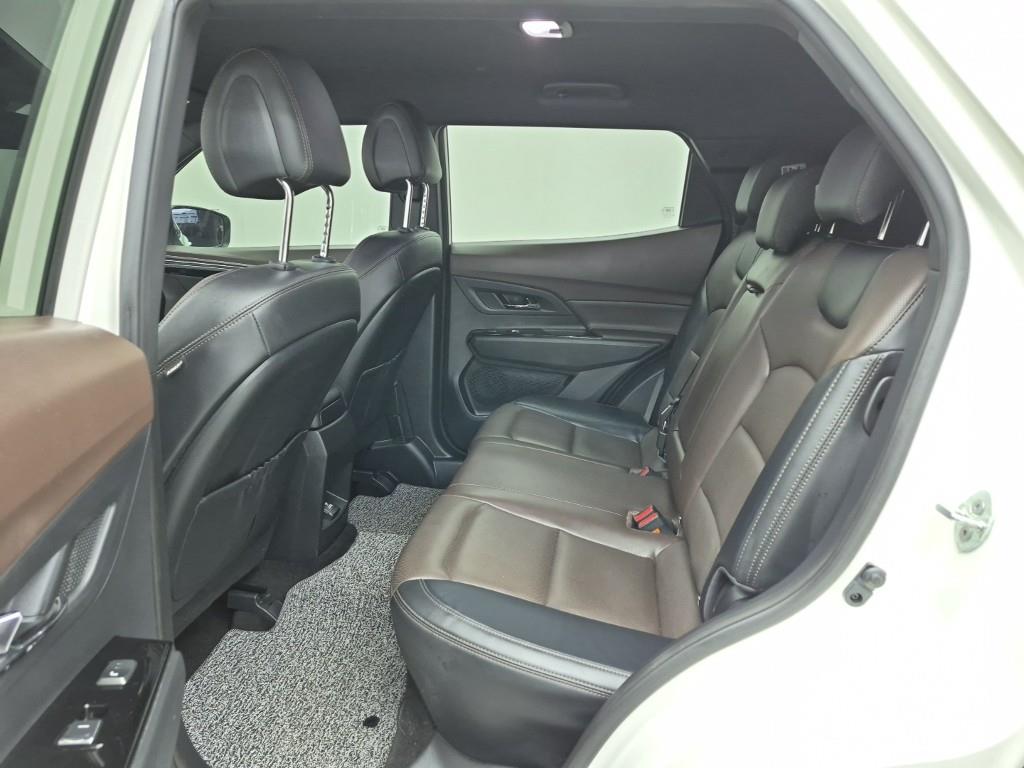 Ssangyong Korando - Vista 12