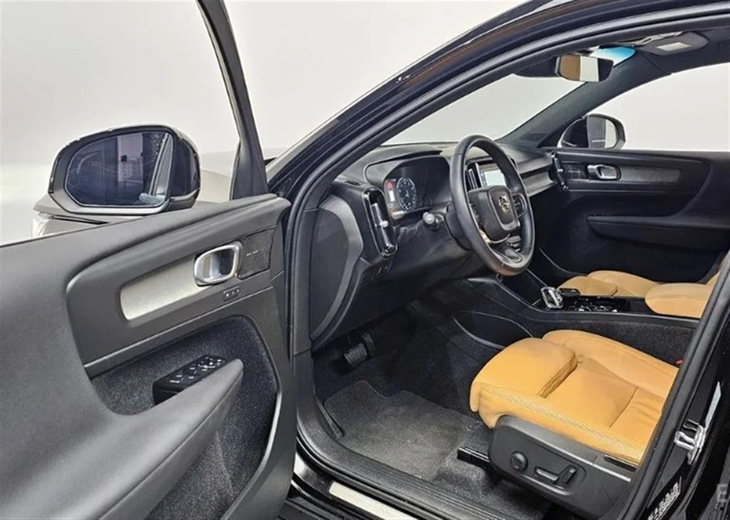 Volvo XC40 - Vista 11