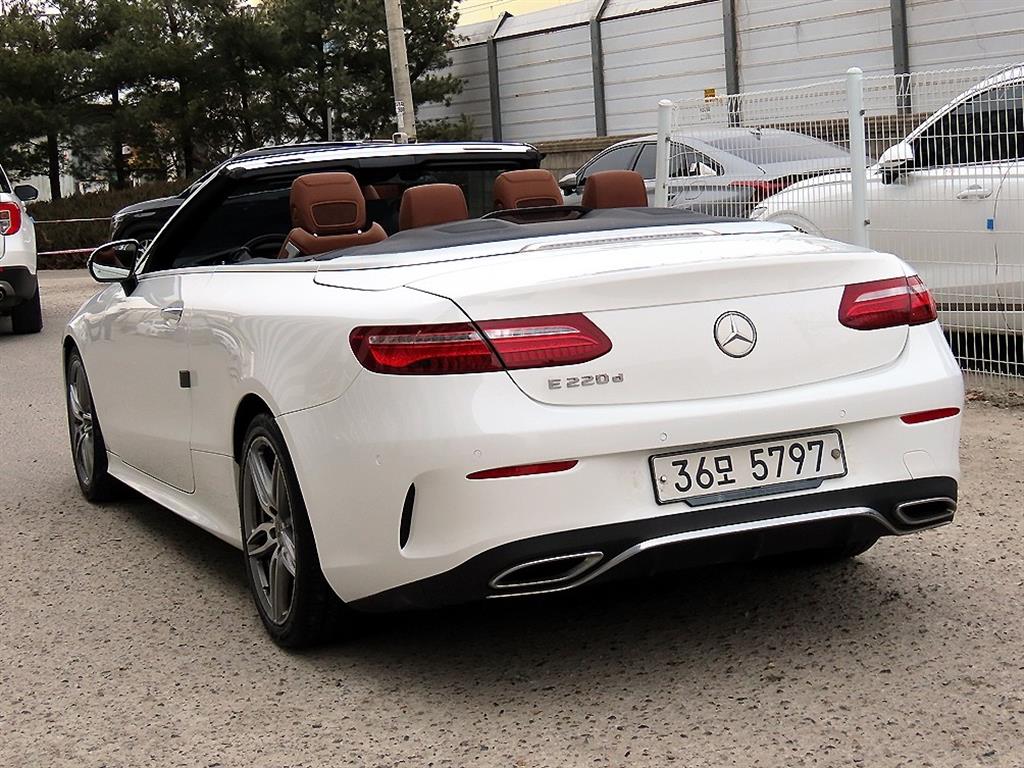 Mercedes Benz E class - Vista 7