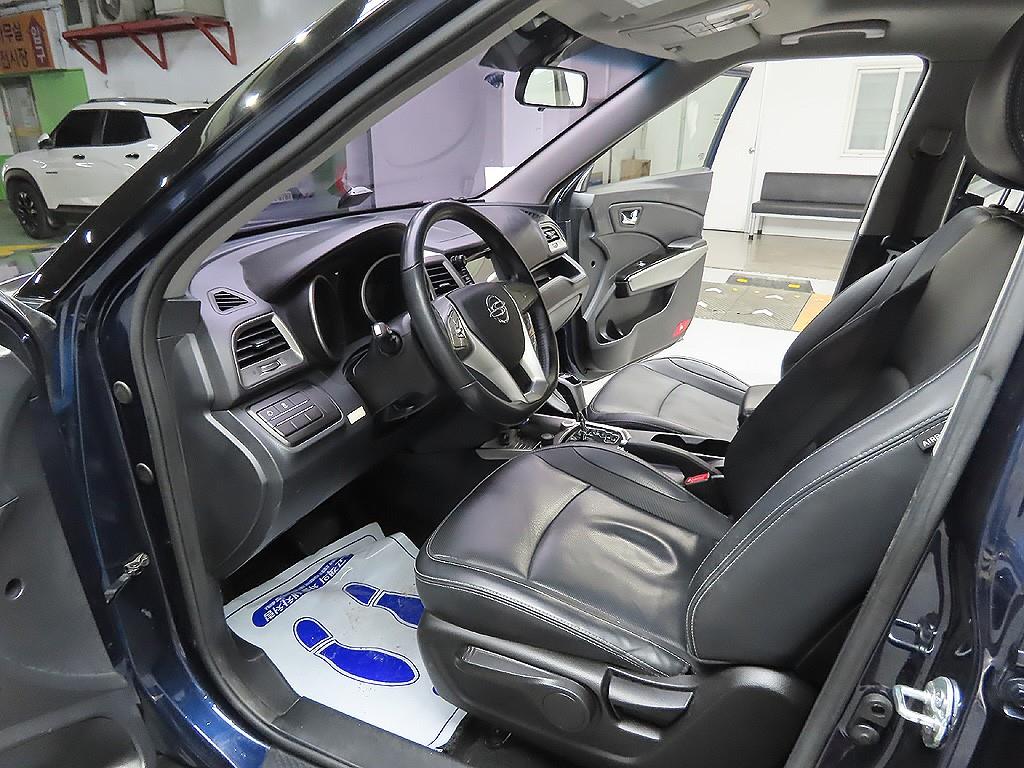 Ssangyong Tivoli 2016 Azul - Importación desde Corea - HF Imports Iquique - Foto 13