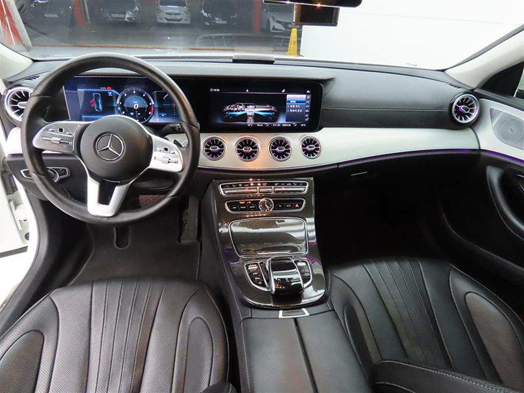 Mercedes Benz CLS Class - Vista 7