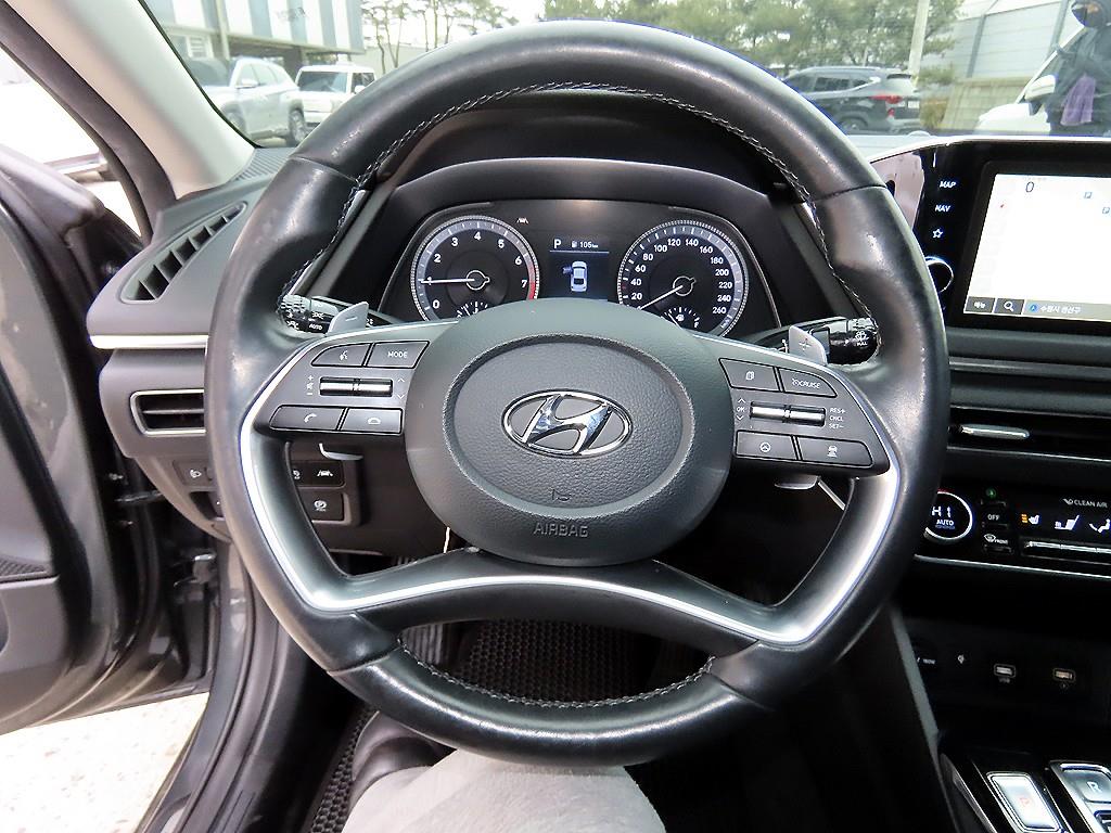 HYUNDAI Sonata - Vista 8