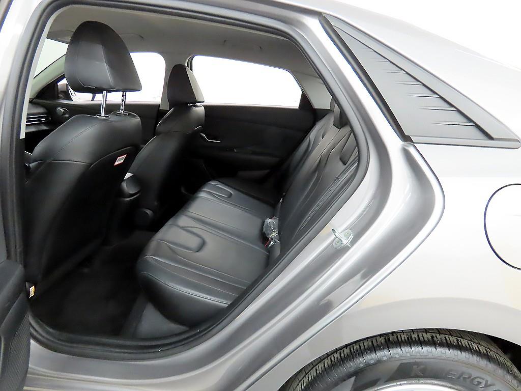 HYUNDAI Avante - Vista 6