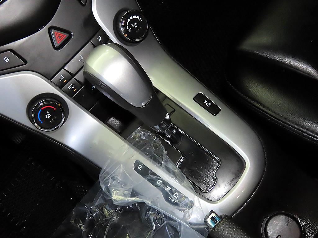 Chevrolet Cruise - Vista 12