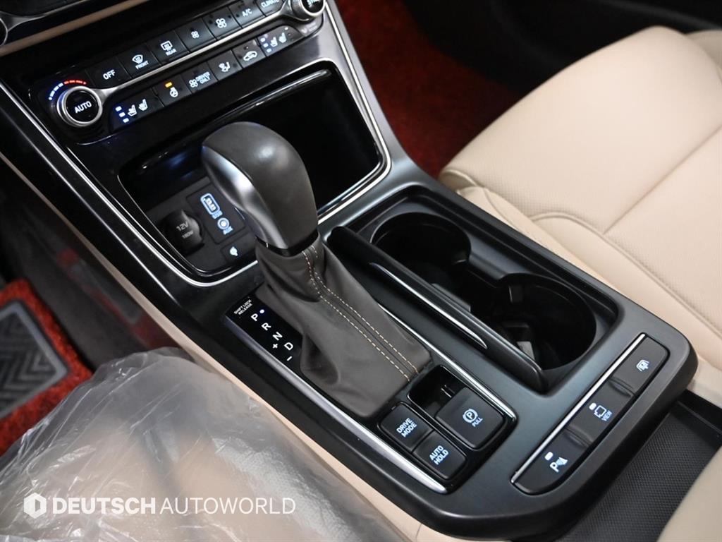 HYUNDAI Grandeur - Vista 9