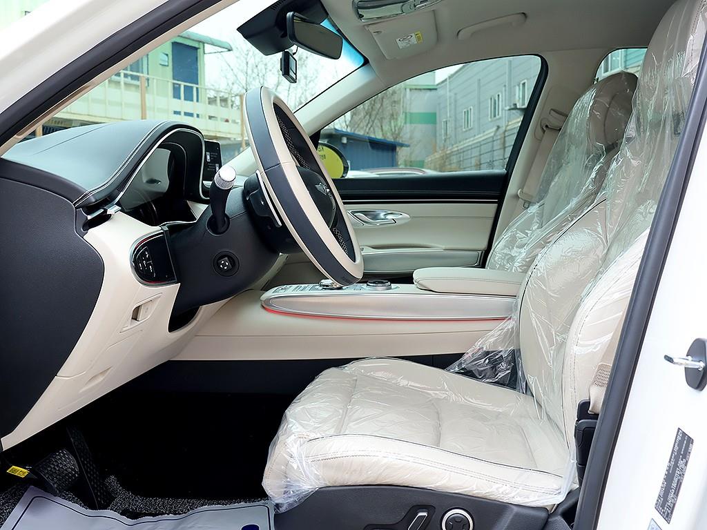 Genesis GV70 2024 Blanco - Importación desde Corea - HF Imports Iquique - Foto 11