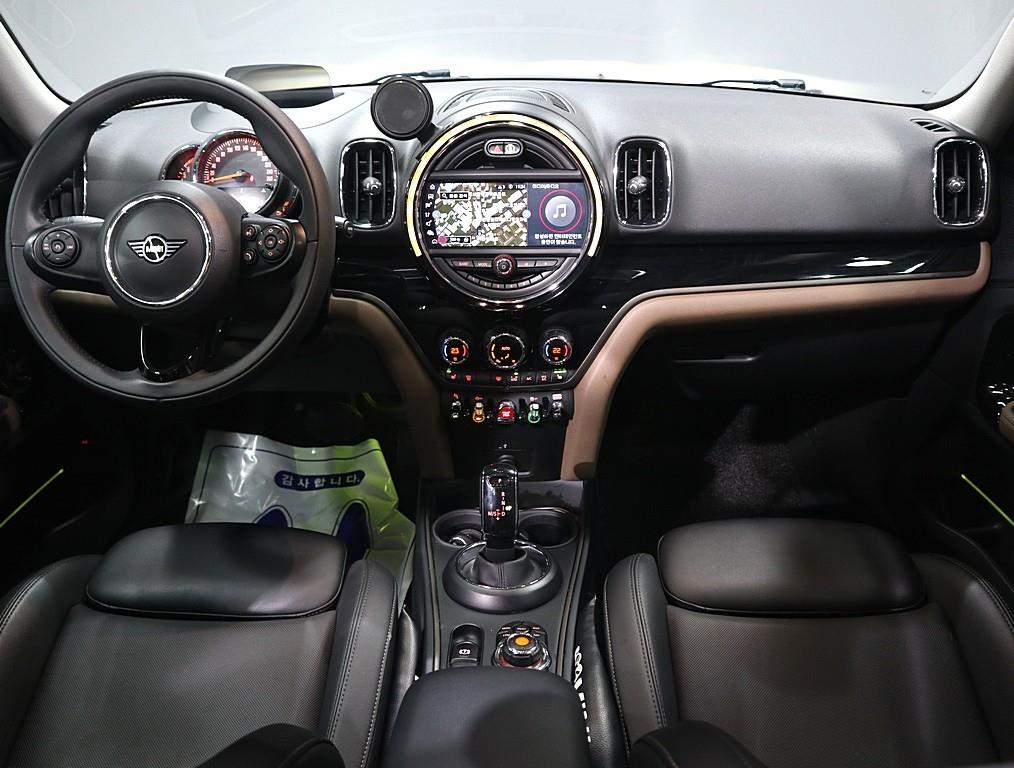 Mini Countryman - Vista 5