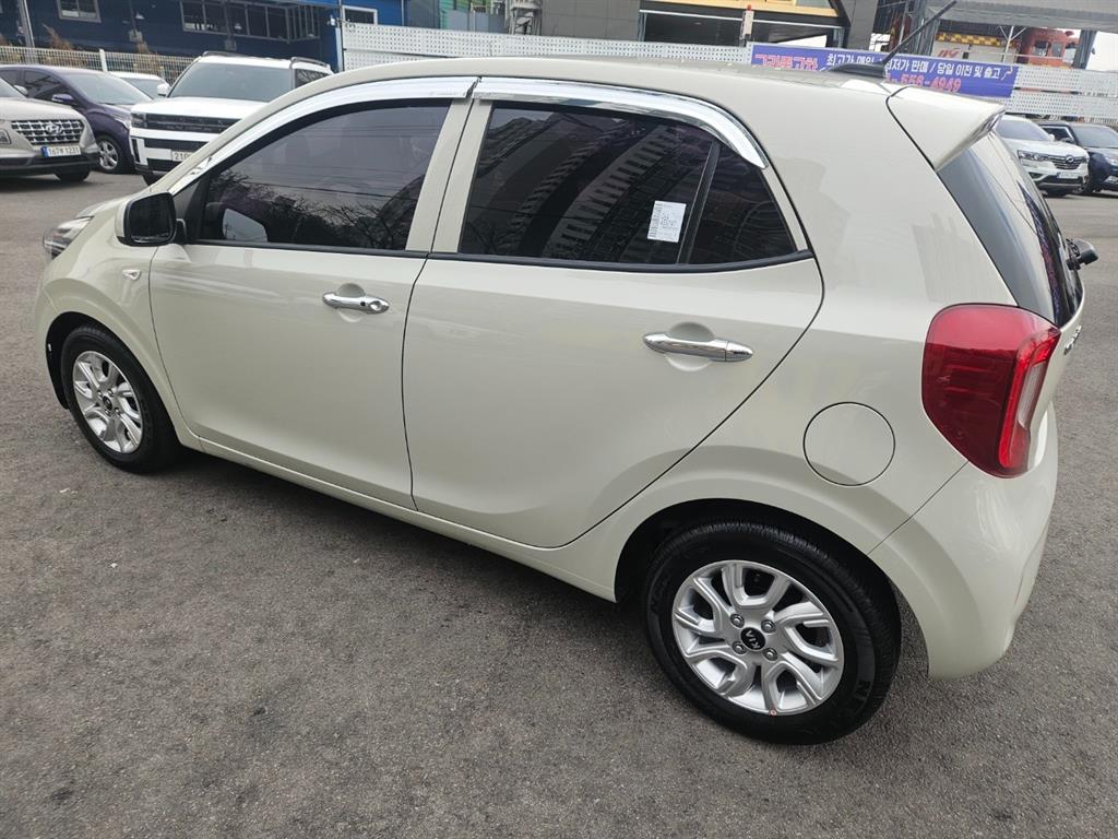 KIA Morning - Vista 5