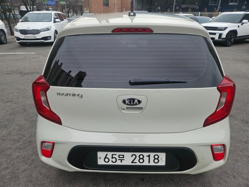 KIA Morning - Vista 4