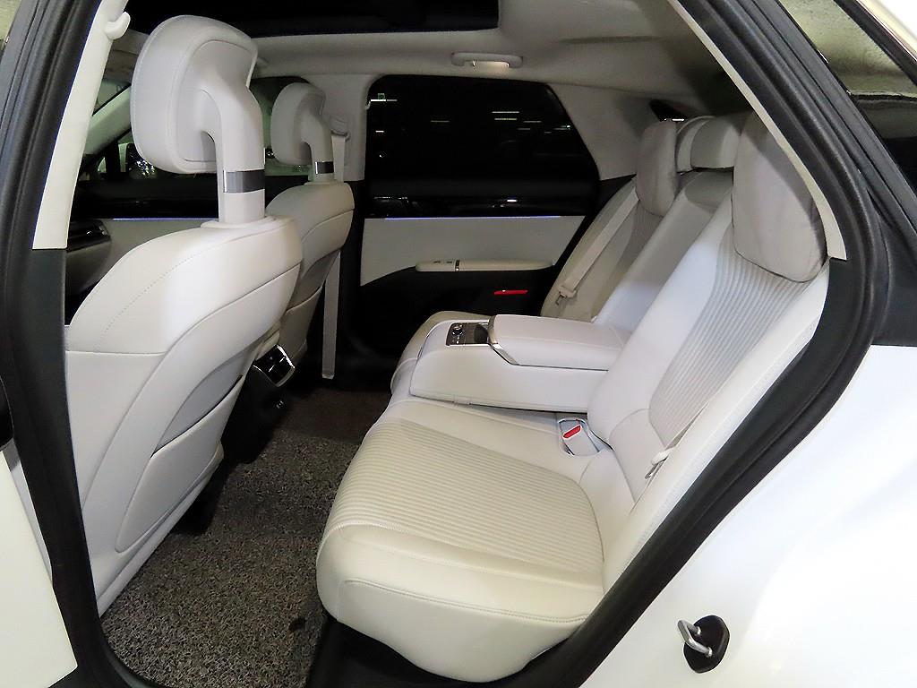 HYUNDAI Grandeur - Vista 7