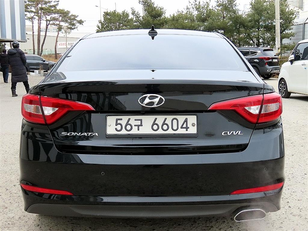 HYUNDAI Sonata - Vista 4