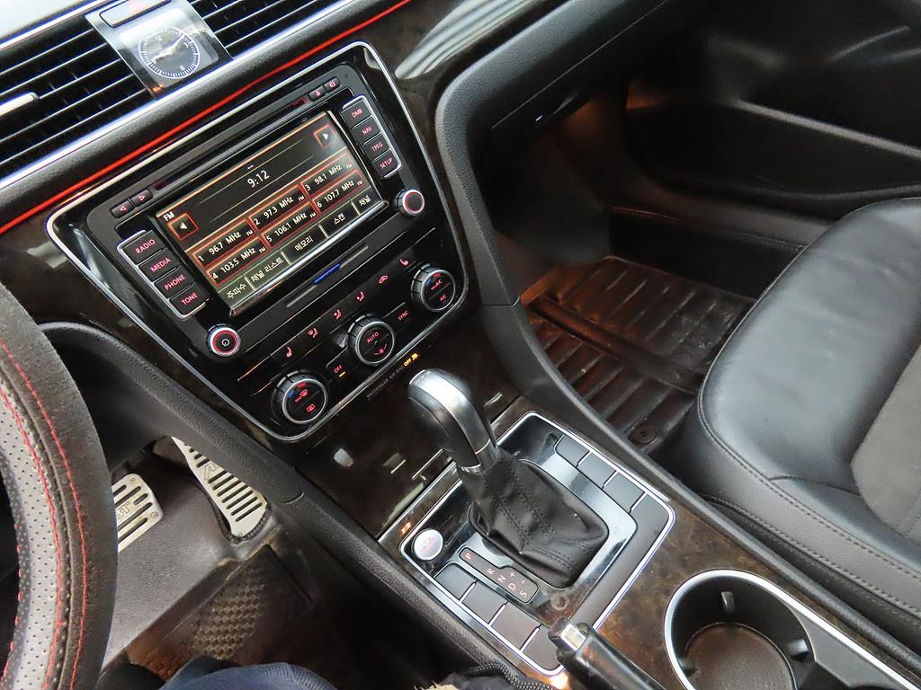 Volkswagen Passat - Vista 10