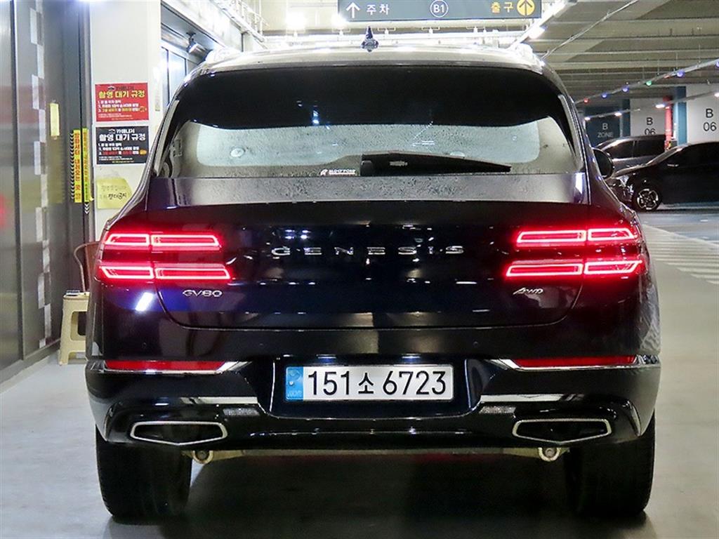 Genesis GV80 - Vista 5