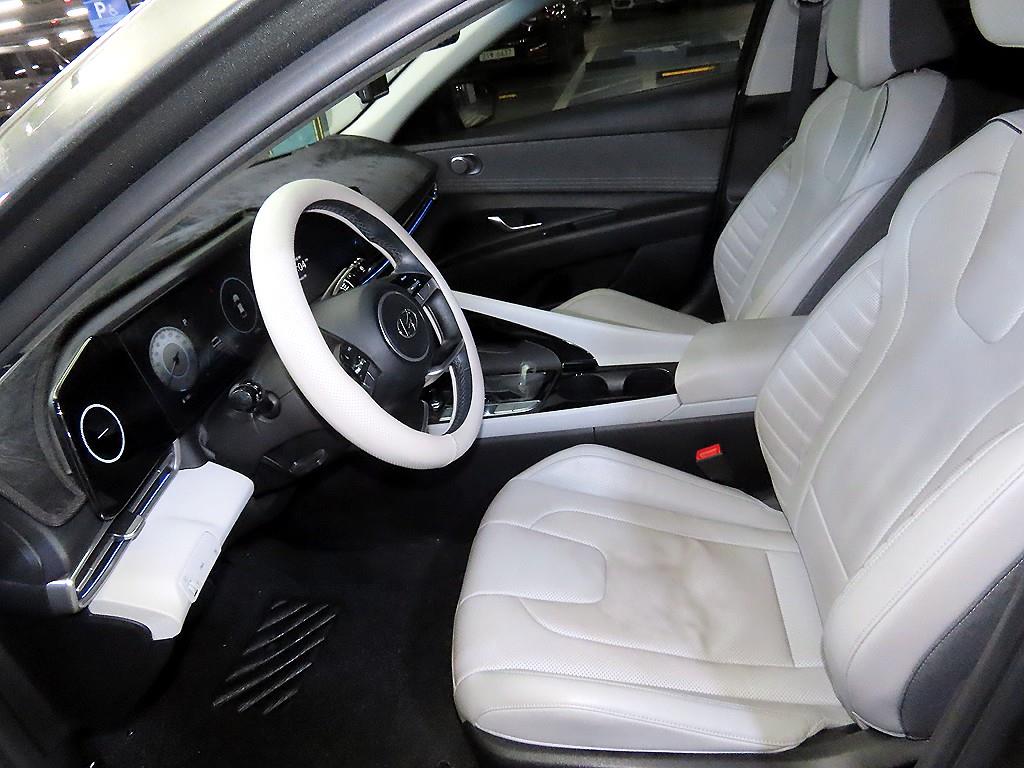 HYUNDAI Avante - Vista 6