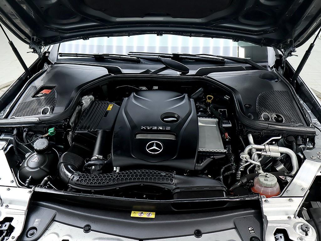 Mercedes Benz E class 2019 Gris - Importación desde Corea - HF Imports Iquique - Foto 7