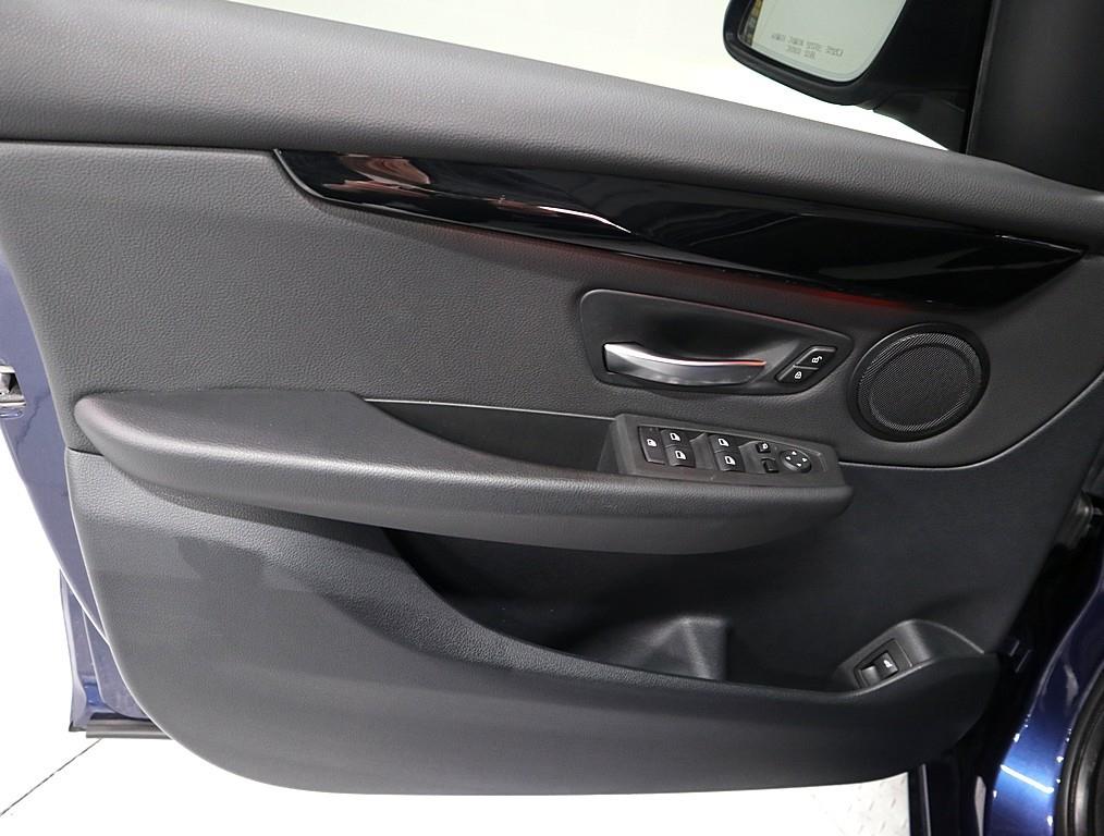 BMW 2 series - Vista 8