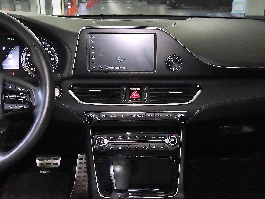 HYUNDAI Grandeur - Vista 11