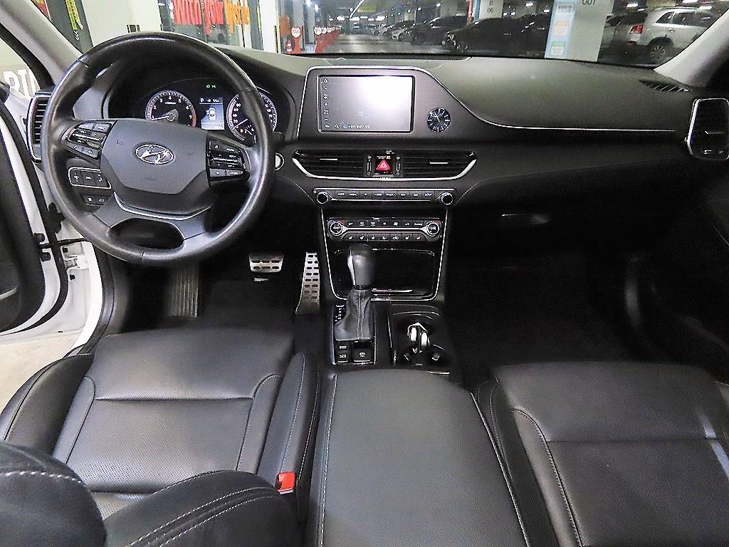 HYUNDAI Grandeur - Vista 10