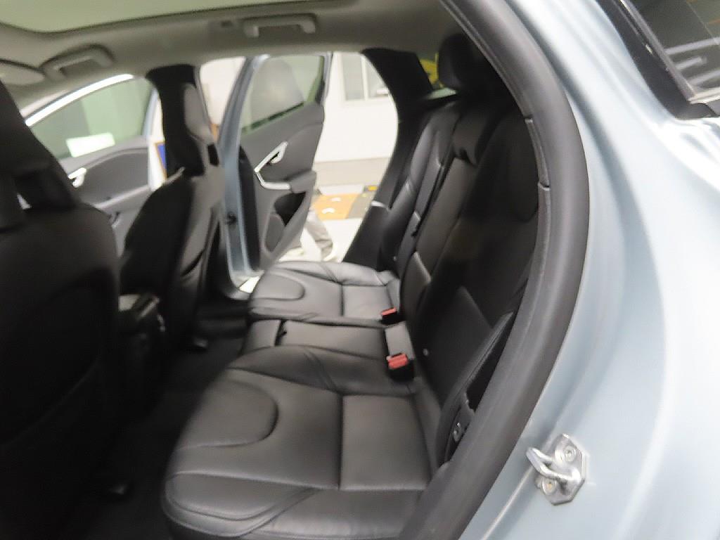 Volvo V40 2017 Gris - Importación desde Corea - HF Imports Iquique - Foto 9