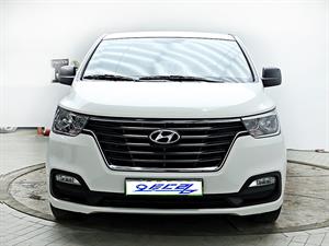 HYUNDAI Starex - Vista 2