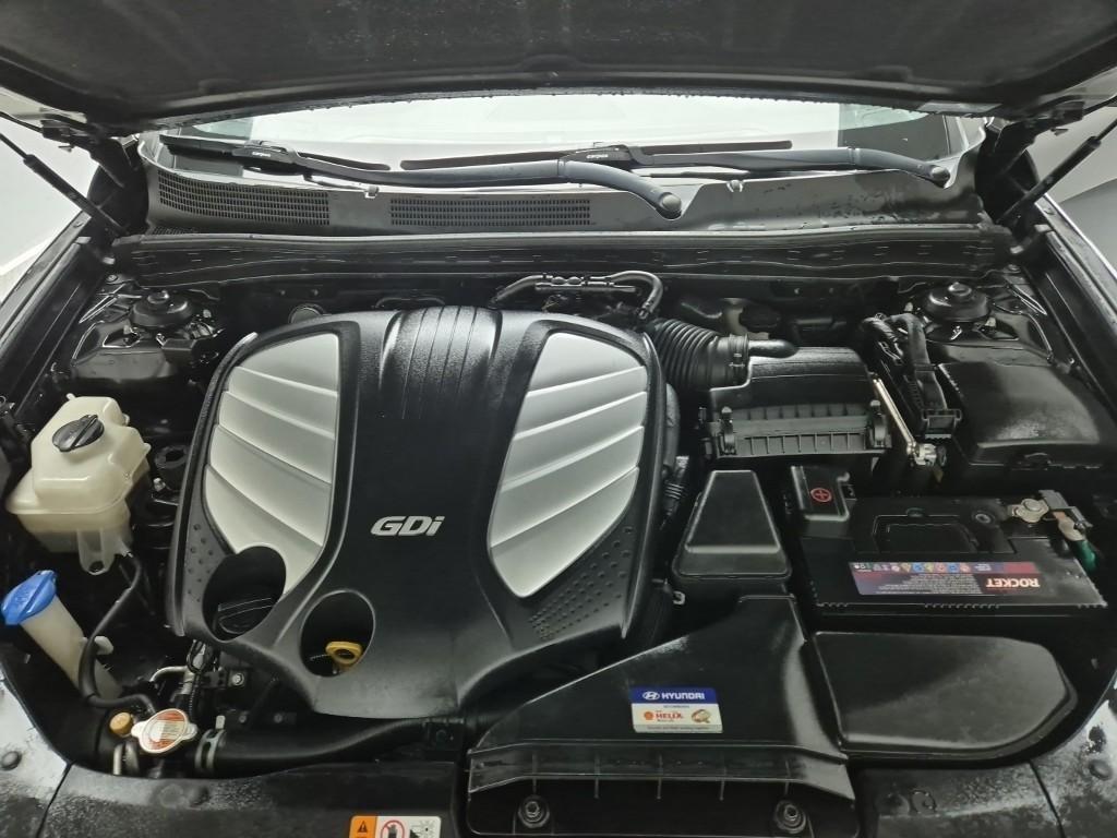 HYUNDAI Grandeur 2011 Negro - Importación desde Corea - HF Imports Iquique - Foto 19