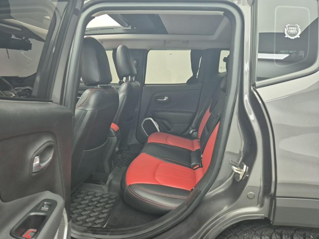 Jeep Renegade - Vista 12