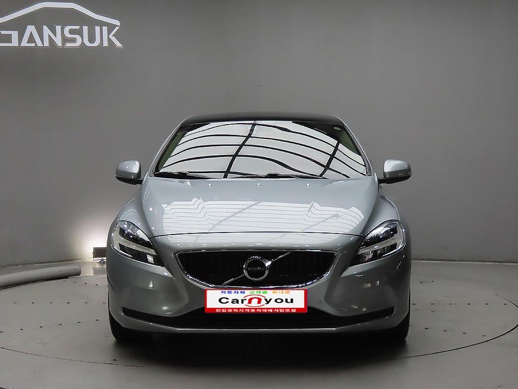 Volvo V40 2017 Gris - Importación desde Corea - HF Imports Iquique - Foto 1