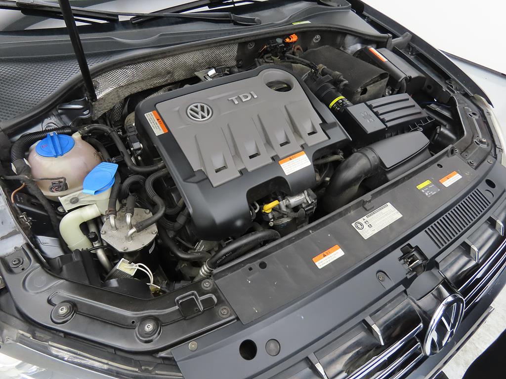 Volkswagen Passat 2015 Gris - Importación desde Corea - HF Imports Iquique - Foto 19