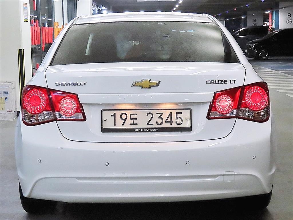 Chevrolet Cruise - Vista 5