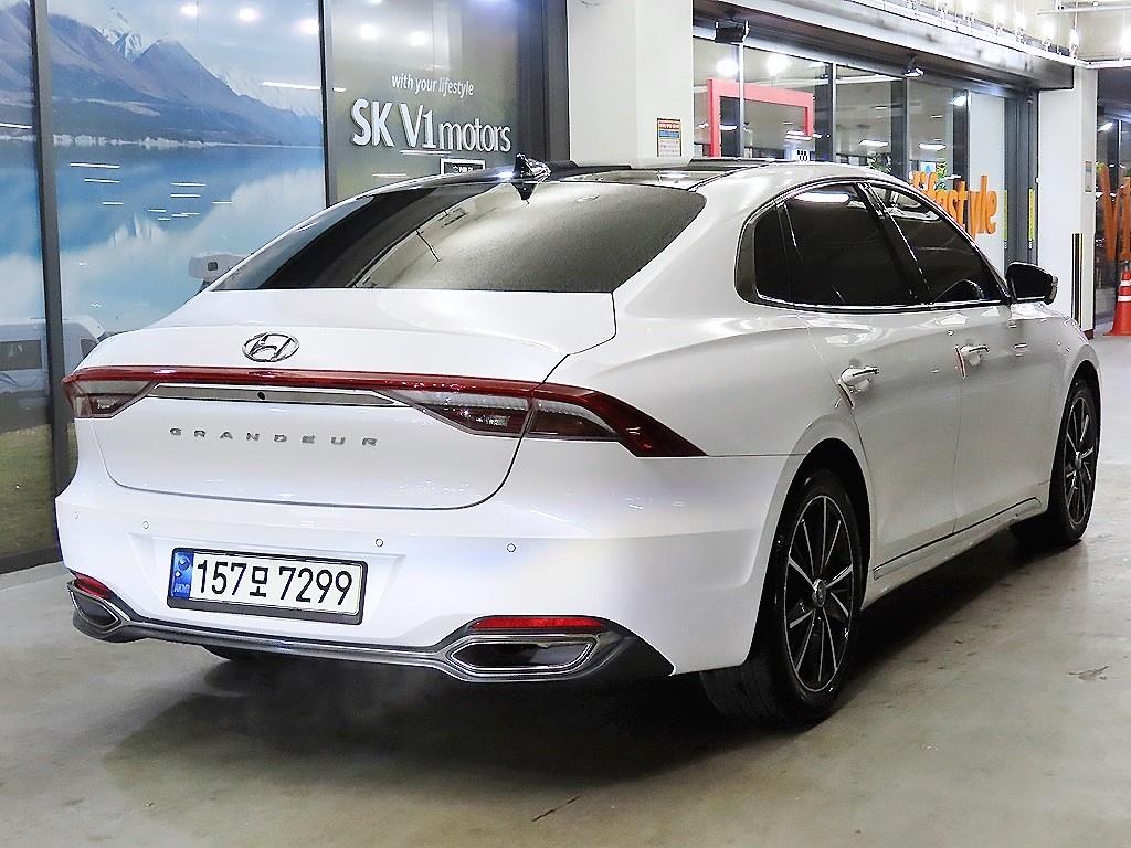 HYUNDAI Grandeur - Vista 4