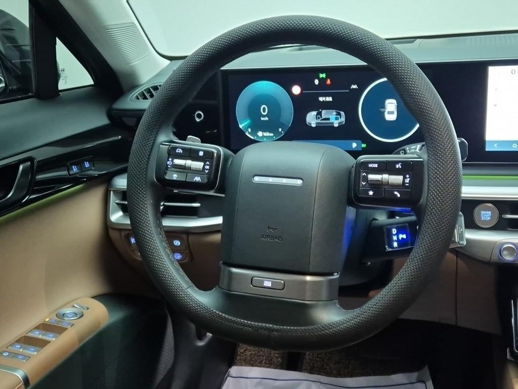 HYUNDAI Grandeur - Vista 9