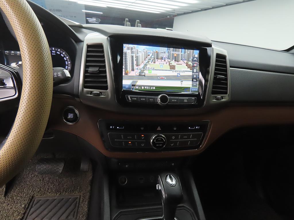 Ssangyong Rexton - Vista 10