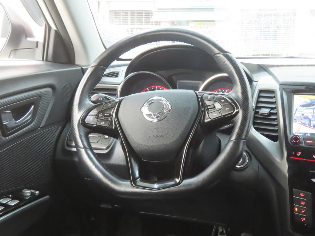 Ssangyong Tivoli 2018 Blanco - Importación desde Corea - HF Imports Iquique - Foto 18