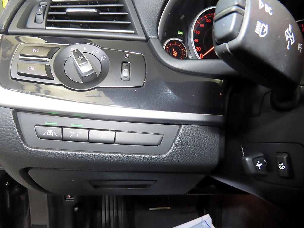 BMW 5 Series 2016 Negro - Importación desde Corea - HF Imports Iquique - Foto 13