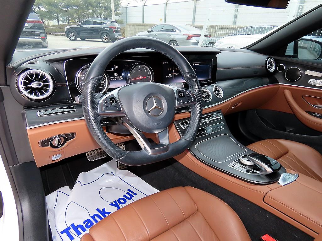 Mercedes Benz E class - Vista 12